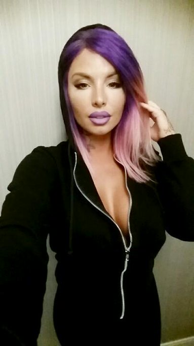 I'll be hitting the stage for one show only tonight at 11:30 at Spearmint Rhino in City of Industry!