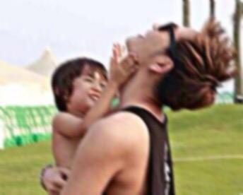 EGKEDIII's tweet photo. 昨日 、０時ぴったりに お祝いしようと 思ったけど 喧嘩みたいになって しなかったの ごめんなさい  ←    もう結婚して８ヶ月とか 信じられないな 。 ２３日は 付き合って １０ヶ月 ！ これからも ずっと一緒に いてください 。 http://t.co/y0EzlzJ5YK