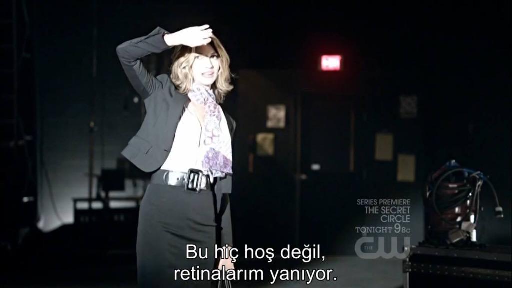 enguzelvampir's tweet photo. @kokenolanmelez sana baktıkça ben; http://t.co/sOh7R8FD6k