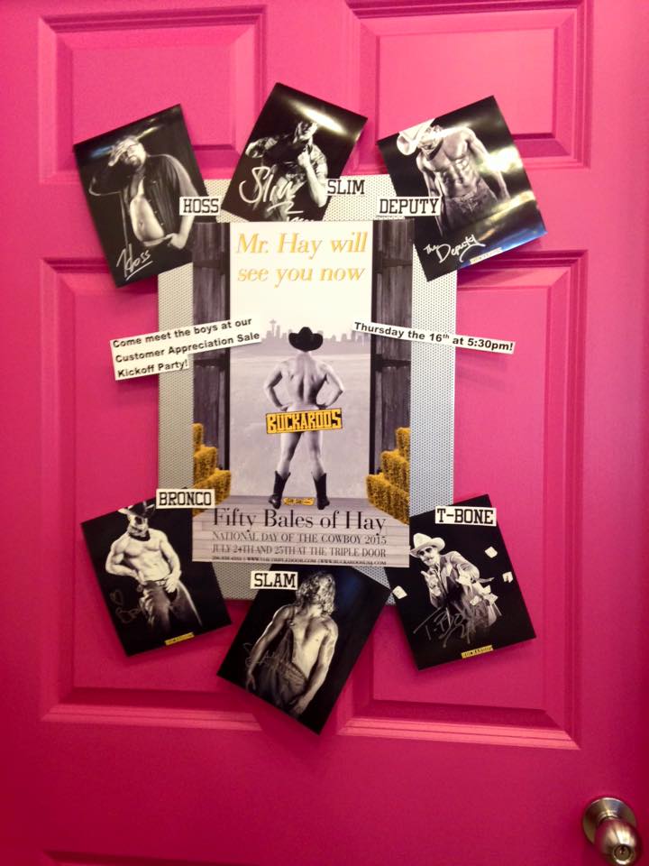 Come check out this gorgeous display. <a href="/Babeland_Sea/">Babeland Seattle</a> mashup is starting!!