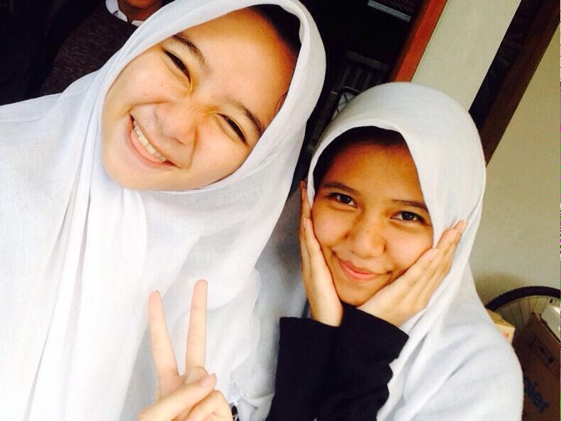rclnatasyaa's tweet photo. Selamat hari raya idul fitri. Minal aidin wal faidzin mohon maaf lahir batin.
Selamat lebaran, selamat makan ketupat😋 http://t.co/eU4MNZe8DP