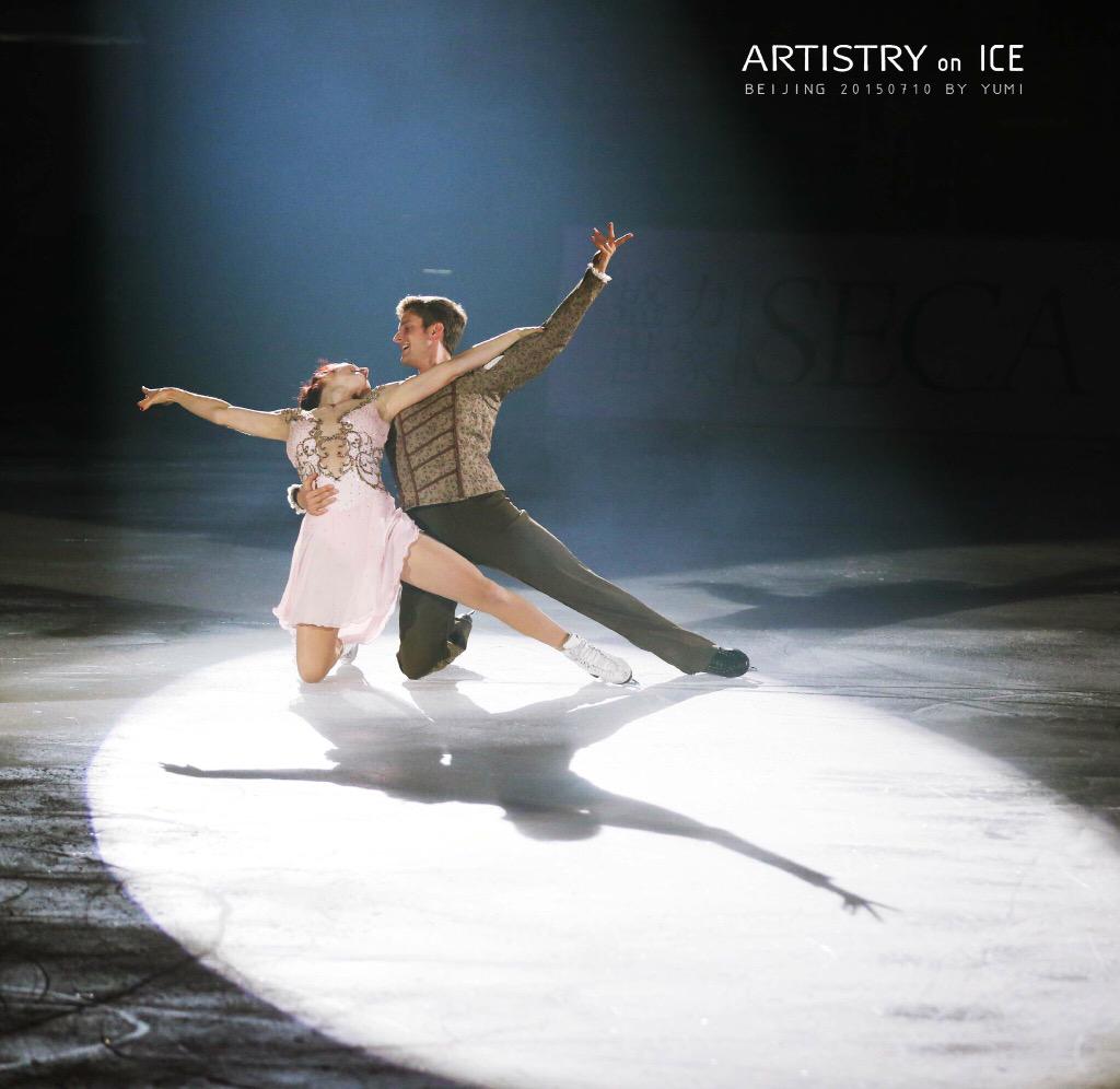 yumi_13's tweet photo. #artistryonice 20150710 Beijing @Meryl_Davis @CharlieaWhite 2⃣️ photo by Yumi http://t.co/AMao4LP7L4