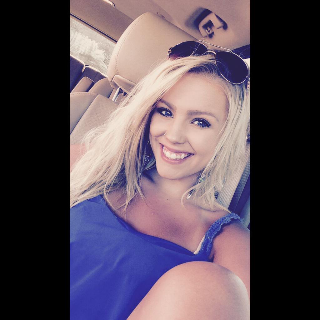 tayjayshep's tweet image. And if you love what she do then let it fly 😉😘