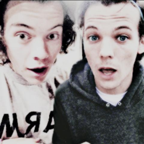 takemeto_calxm's tweet photo. I'm going to support these boys till the day I die.
#wewillsupportlarry http://t.co/O4xlRCTqXg