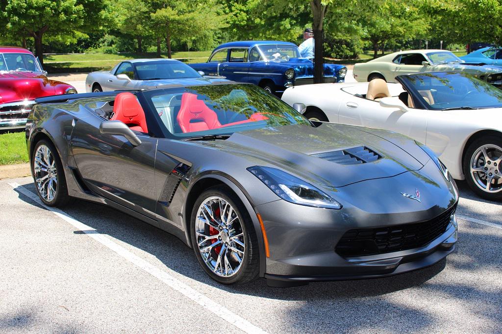 HortonsAuto's tweet photo. #Corvette shows up at #SEMA Action Network’s Valley Forge Collector Car Appreciation Day #IgnitedWeStand http://t.co/PEYzaz4bm3