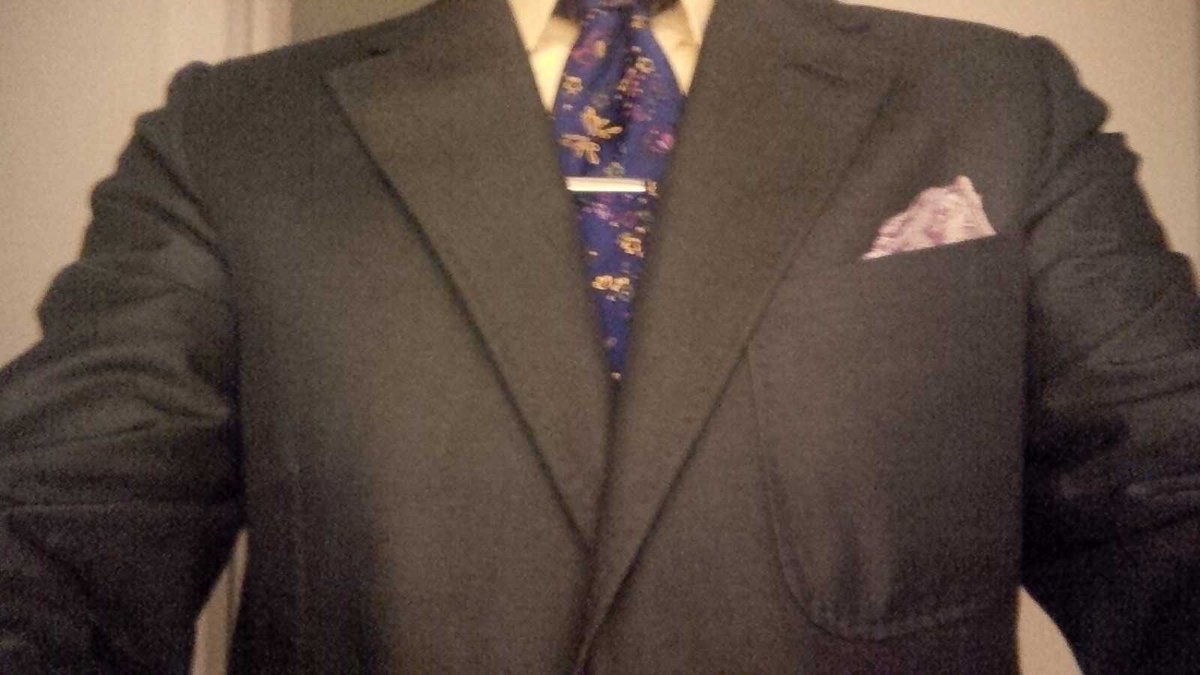 alansvensen's tweet photo. Floral tie has to be paired back to a solid or minim. print shirt. #ikebehar shirt, #cornelliani blazer, #duchamp tie http://t.co/qpLiAAeSah