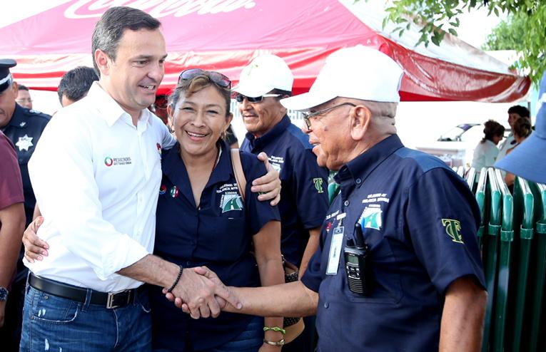 Tuve la oportunidad de saludar nuevamente a los socios y trabajadores del Sindicato <a href="/TaxistasCancun/">Taxistas Cancún</a> <a href="/AytoCancun/">Ayto Benito Juárez</a>