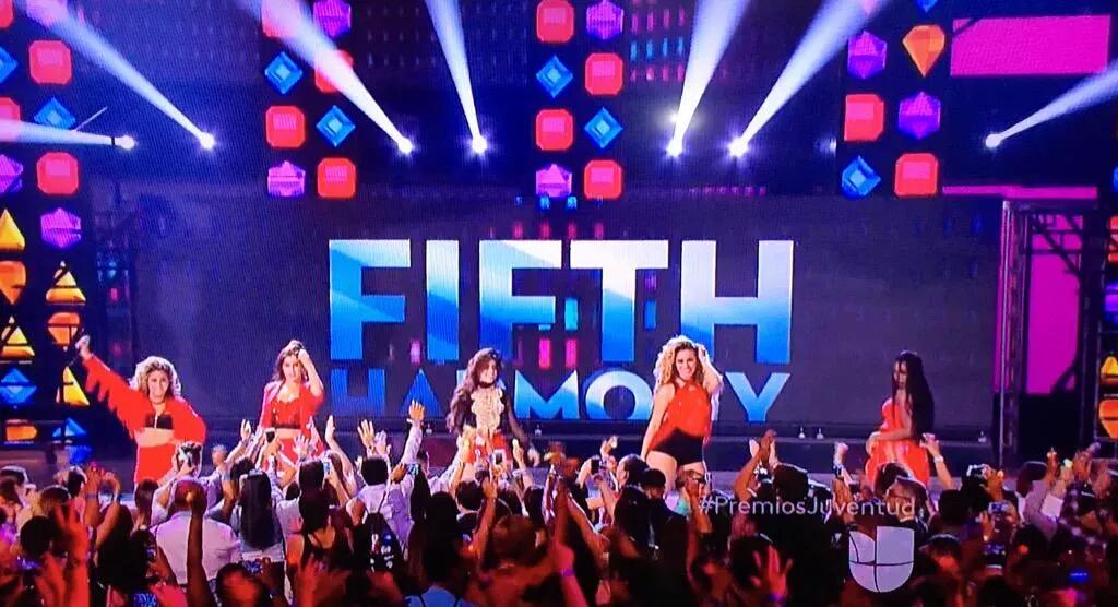 CamrenForeve7's tweet photo. Voy a dejar ésto por aquí porque HARMONAIZER #PJBestial5H
#PJLook5Harmony http://t.co/2dqt8gAd7I