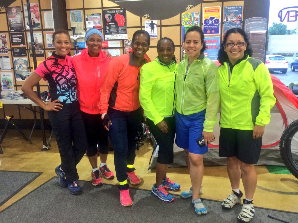 BGDBMilwaukee's tweet photo. Thanks @WheelSprocket + #womenonwheels leader Berta!  a Great #BGDB #skillsclinic #hillkillers #skittles #whatrain? http://t.co/RQKPnelAIu