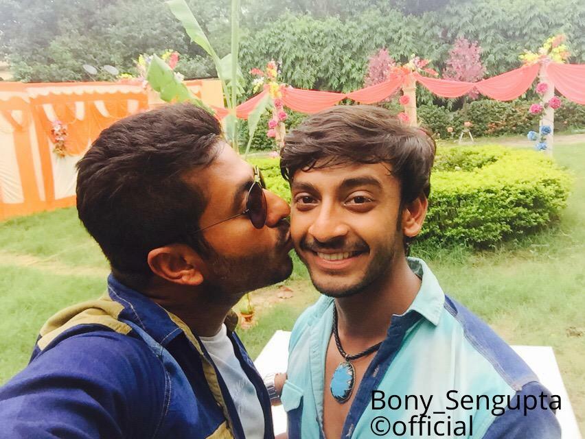 bony_sengupta's tweet photo. 😀😁😁👌👌👍👍 http://t.co/snu0pm9rqa