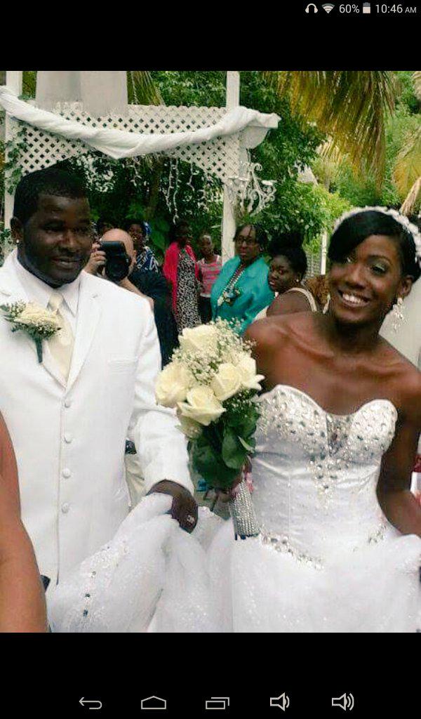 #ThrowbackThursday the beginning of my fathers life and me having a new step mother ily💜:-)