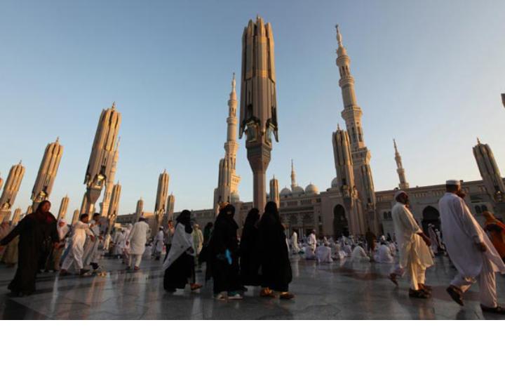 Saudi Rayakan Idul Fitri Hari Ini, Oman Lebaran Besok dlvr.it/BY9xqR