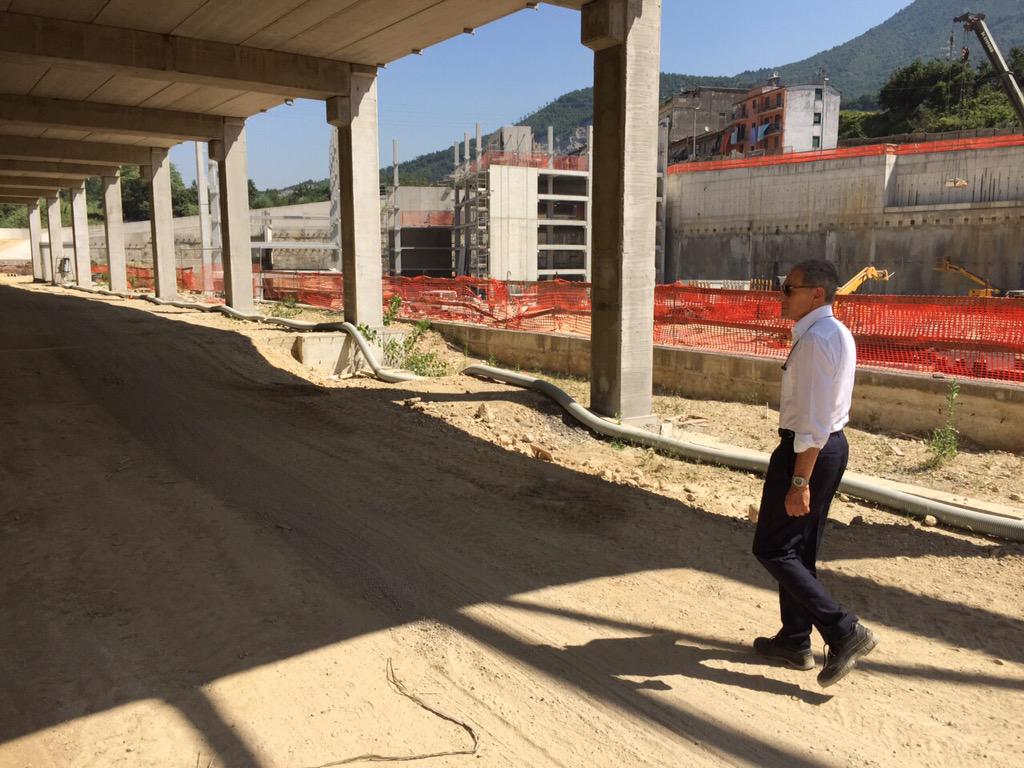 Stamattina visita al cantiere di Fratte, area Mcm. Finalmente l'investimento prende forma. Più lavoro, più sviluppo.