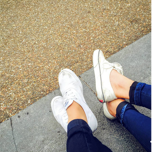 We went for an evening walk along the Thames! theartfullondoner.com/2015/07/17/tha…  #blogging #London
