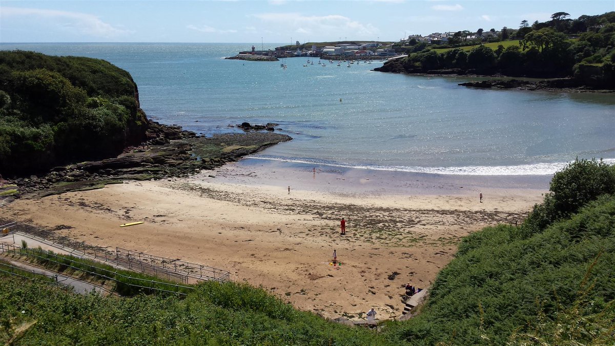 There is also a number of #BlueFlag15 beaches in #Waterford. This one is Councillors Strand! <a href="/WaterfordCounci/">Waterford City & County Council</a>