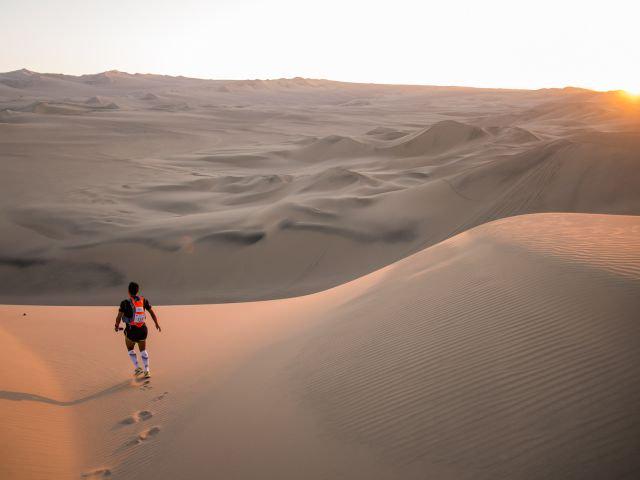 Zito_way's tweet photo. '100 km del Sahara' comes to #Argentina next March. A new challenge by #Zitoway @trailrunarg #running #trailrunning http://t.co/1Bm7cJGBIN