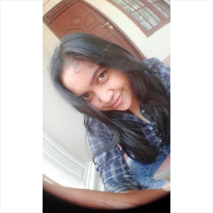 Ria_Anggrn's tweet photo. Lol✌ http://t.co/wdLcWNMeog