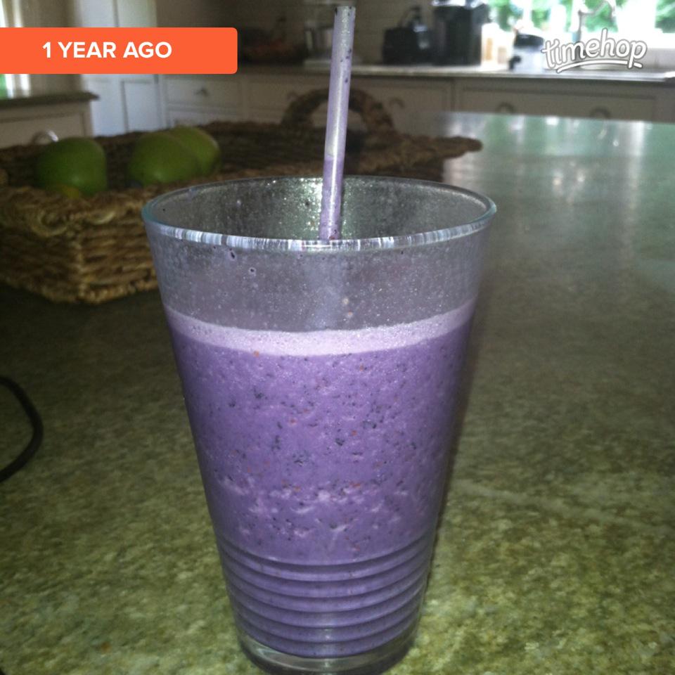 Treeeeens's tweet photo. Desperately craving one of my fave shakes!! Miss them 😔👌😛 http://t.co/8X20eNBJAT