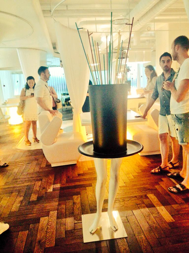 Red_Diseno_FMRE's tweet photo. Visiting @Dabizdiverxo 3Star Michelin restaurant w/ @Cosentino_ES @Dekton #SunnyDesignDays #bloggerstour #SunnyDesign http://t.co/F8l3nlbWX3