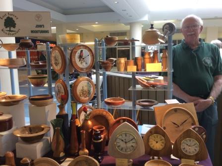 WalnutsCraft's tweet photo. #craftmarket open today &amp; tomorrow 9am-5pm.Lots of lovely products @walnutscraft #orpington http://t.co/OdPHZM3HVY
