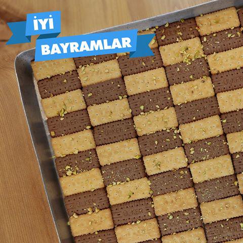 ulkerikram's tweet photo. Öğrenci işi bayram tatlısı böyle olur :) Mutlu bayramlar. http://t.co/eT7BwLhtCa