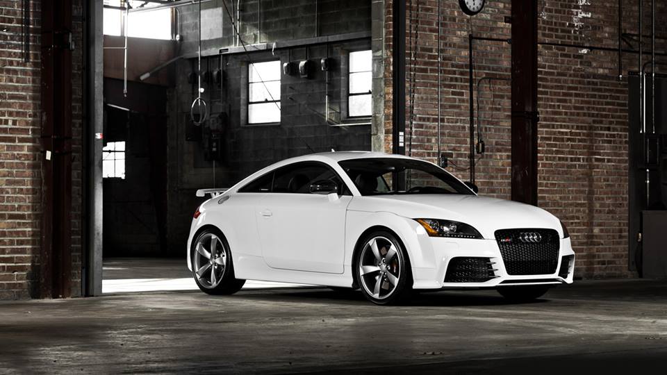 audipuneindia's tweet photo. Feed Your #Adrenaline Rush with this Techno #Beast- #Audi TT http://t.co/H1E0GDG3PW