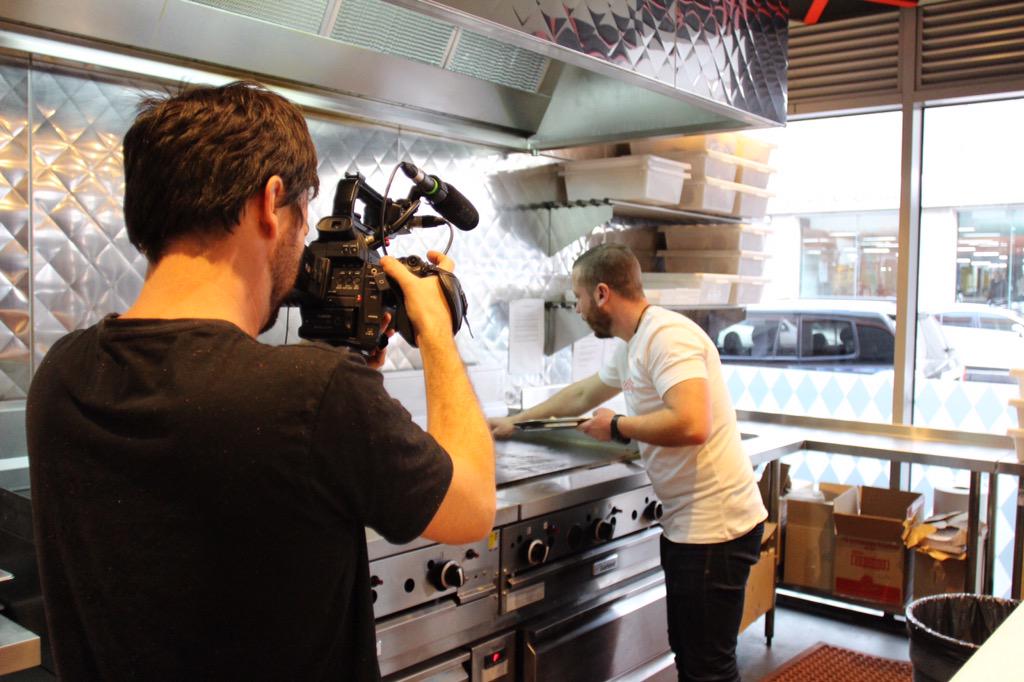 Huxtaburger tweet media