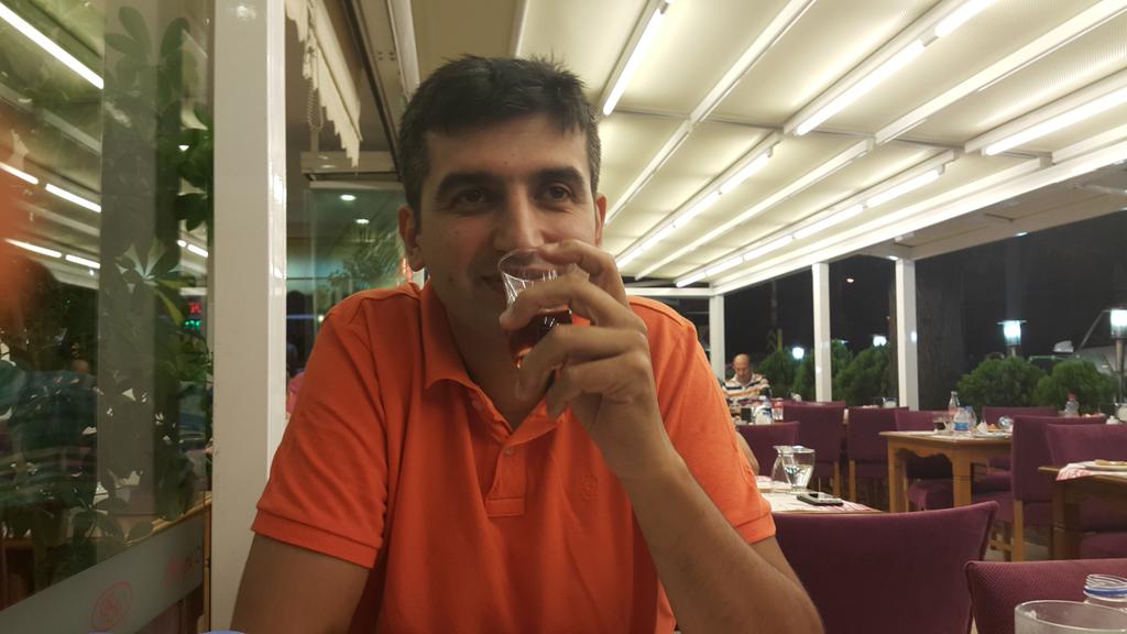 Ömrünüzü Ramazan bereketiyle taçlandırıp ahirette bayram yapmanız dileklerimle Bayramınız mübarek olsun Fatih.TUTUK