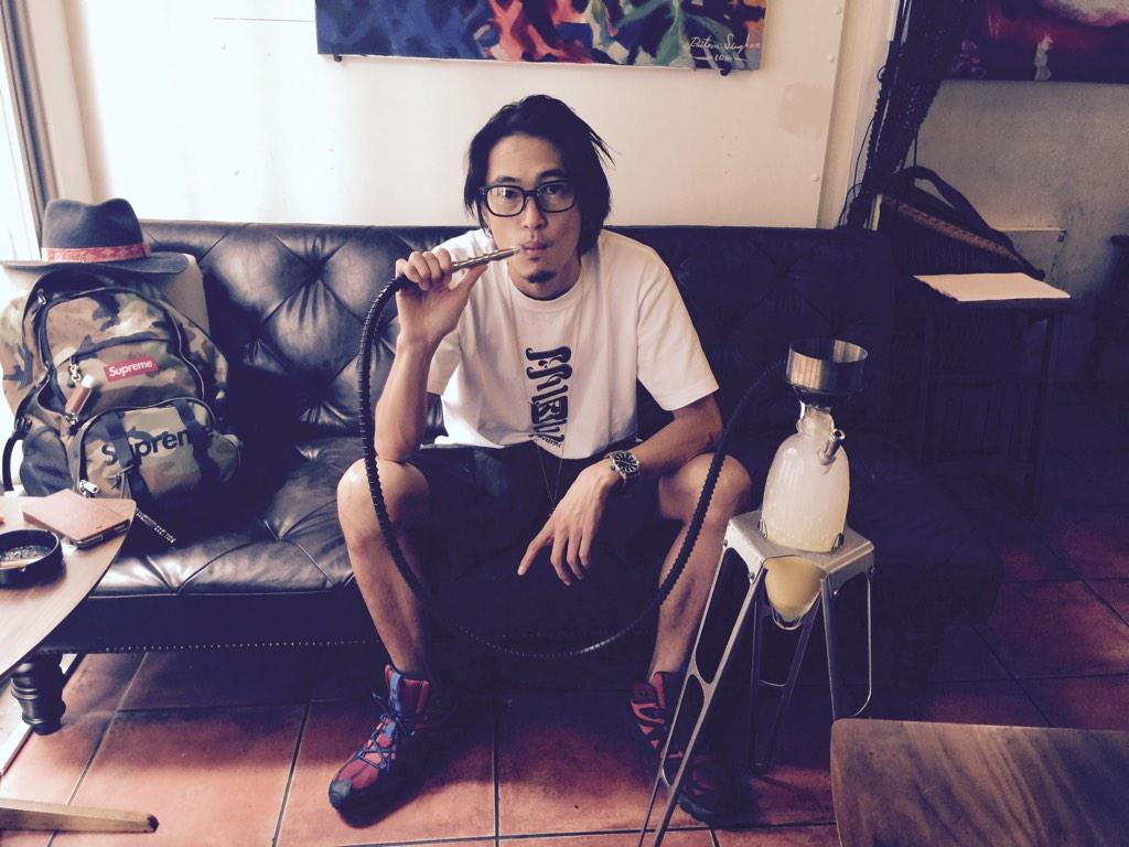 水タバコカフェnv 大阪 東京 16店舗 窪塚洋介さん Amatorecordz がnorth Village 渋谷vip店にご来店くださいました Fumoスタイルのシーシャ 大絶賛してくれました Http T Co 8fv9cwwxhf Twitter
