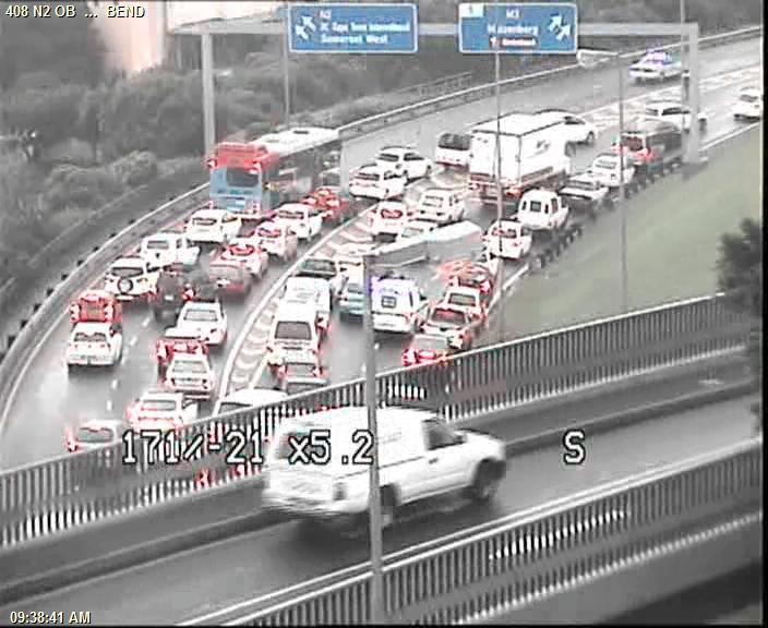 Cape Town FMS on Twitter: "Crash: N2 outbound on Hospital Bend at M3, lane closure, expect ...