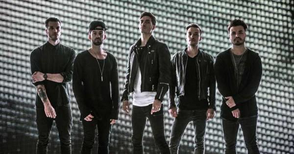 MoshHTF's tweet photo. Get voting for @YoungGunsUK 's 'Rising Up' in our Video Of The Week poll! 

http://t.co/spRMGrrUXg http://t.co/pf6UABr3Ia