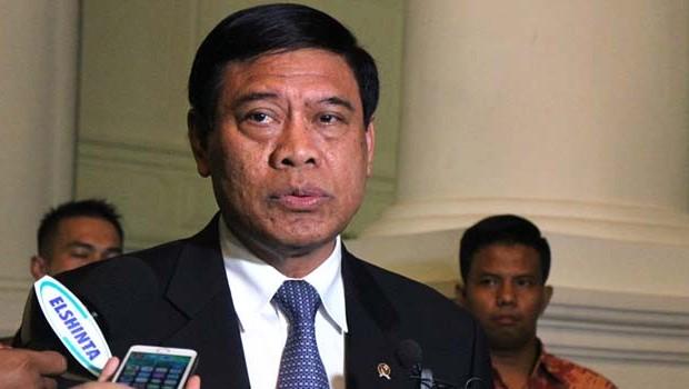 Ditanya Akan Keluar dari Kabinet, Tedjo Edhy: Tanya ke Jokowi brt.st/4KOy