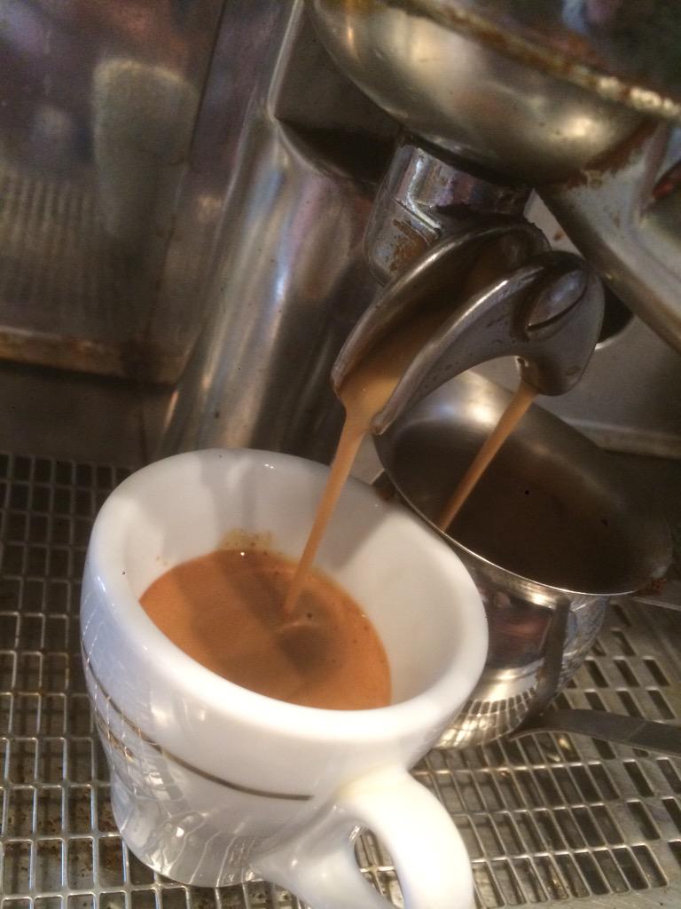 BeansBoro's tweet photo. @WFMY fresh espresso makes for a great #CoffeeBreak #WFMYSummer http://t.co/0oNZYVylaV