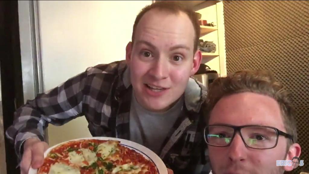 yvarisleuk's tweet image. #Pyzza 🍕❤️