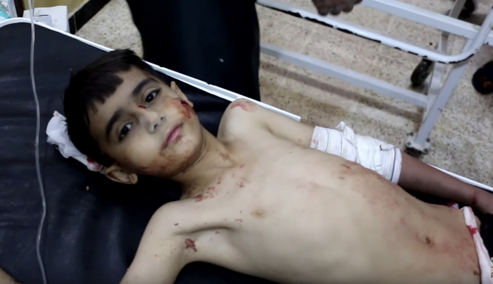 JulianRoepcke's tweet photo. And what did #Assad do today?
Slaughter women & children in Darat Izza, N-W of #Aleppo.
#Syria #AssadCrimes #NFZ_NOW http://t.co/GUPO8mAudm