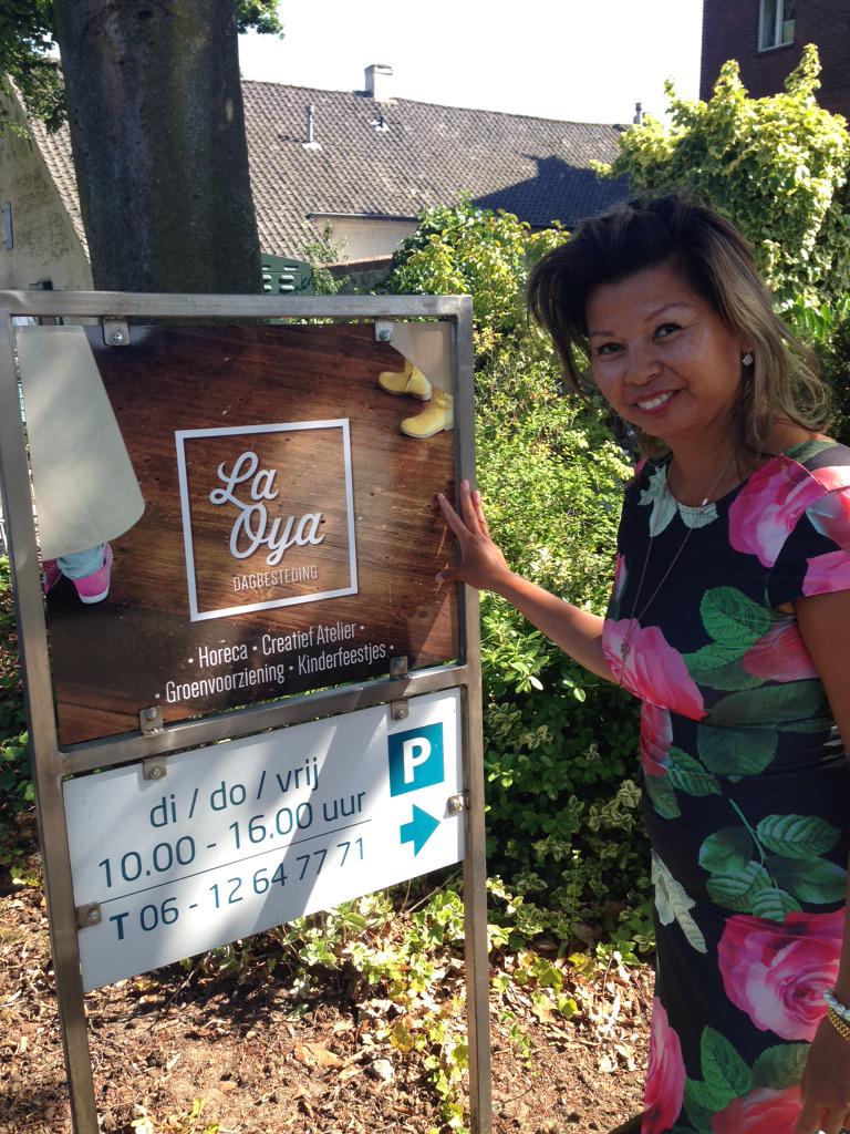 Schitterende nieuwe huisstijl voor <a href="/LaOyaVenlo/">La-Oya Venlo</a>. Complimenten <a href="/mannenvan80/">mannenvan80</a>