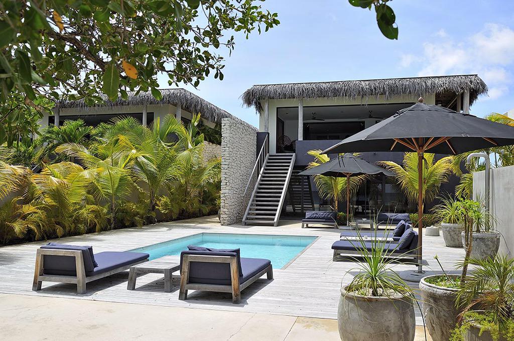 pietboon's tweet photo. Imagine this being your holiday home..#PietsVilla4free #pietboonbonaire #instacontest #designhotels please retweet http://t.co/wdL6cKnvuz