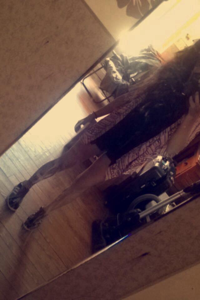 FassiMargot's tweet image. Ootd (tenue du jour)? ✌🏼️✨💎 - Celui de hier car aujourd'hui je reste ds... kiw.im/1wneQGAHzM