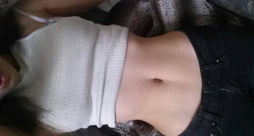 TheCrushedHeart's tweet photo. I want this so bad # thinspo #Bones #hipbones #Ribcage #colarbones #thighgap #goals #perfect http://t.co/uW0H6tqLo3