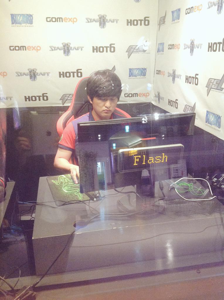 proxywolf's tweet photo. Is Flash going to be able to advance to Code S vs Impact?? Tune in to find out! http://t.co/0G88UDM8Xm http://t.co/p682FuuAG9