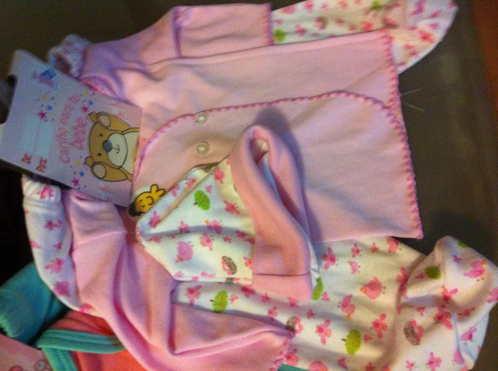 EriAstar's tweet photo. #Vendoropaparabebe muy #economía para #niño #niña hay diferentes modelos http://t.co/9NwiKXqpmU