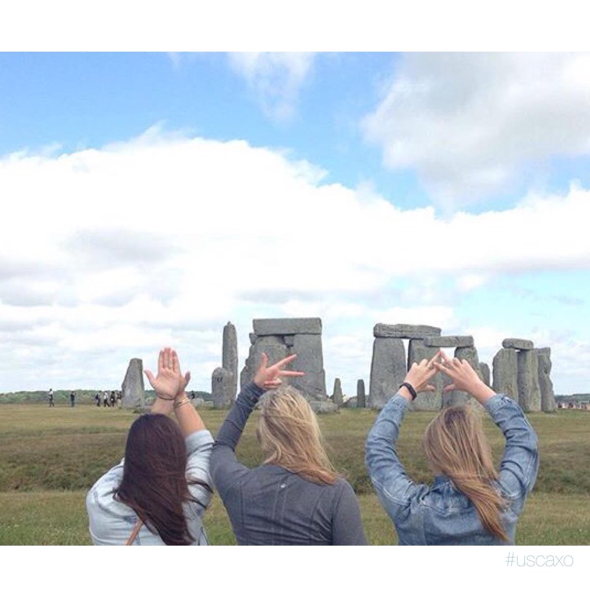 #Panhelleniclove in the UK 🇬🇧 #throwwhatyouknow <a href="/KappaUSC/">Kappa Kappa Gamma</a> <a href="/USCAlphaPhi/">USC Alpha Phi</a> <a href="/USCPanhellenic/">USC Panhellenic</a>