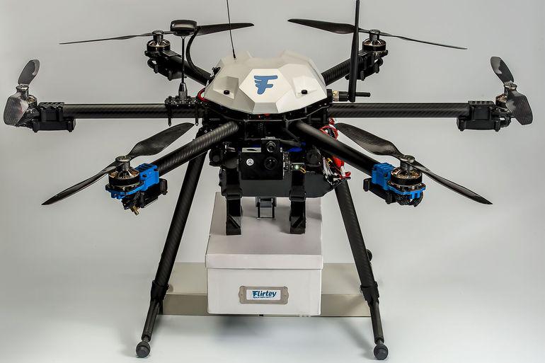 MicrochipMakes's tweet photo. Flirtey cleared for takeoff in first FAA-approved drone delivery service: http://t.co/IyWqAQIDXy #FridayFlyday http://t.co/F5wHkpPRO3