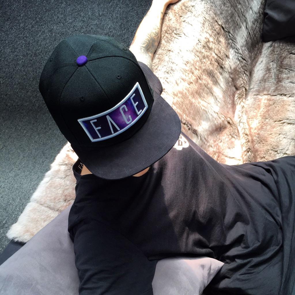 Faceapparel tweet picture