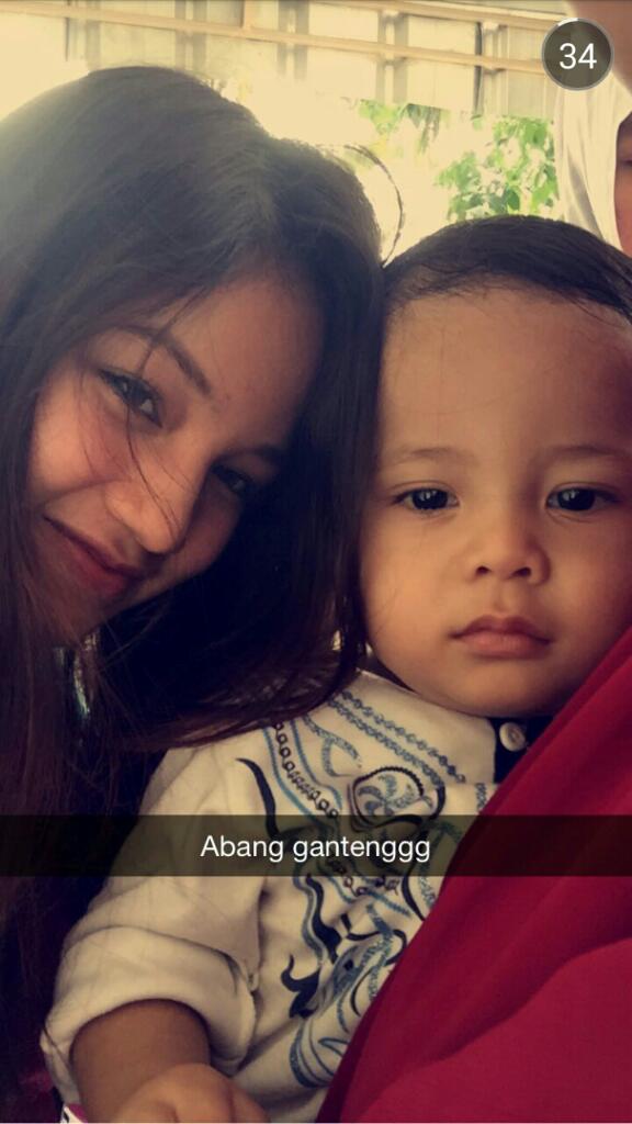Dedeknya imut😀 jadi pengen peluk Bella nyaa😄🙇😘