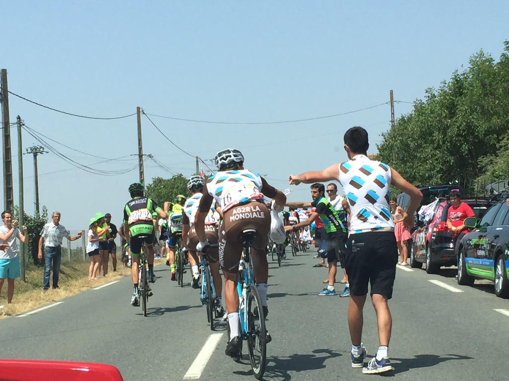 Zone de ravitaillement / Feeding zone #TDF2015