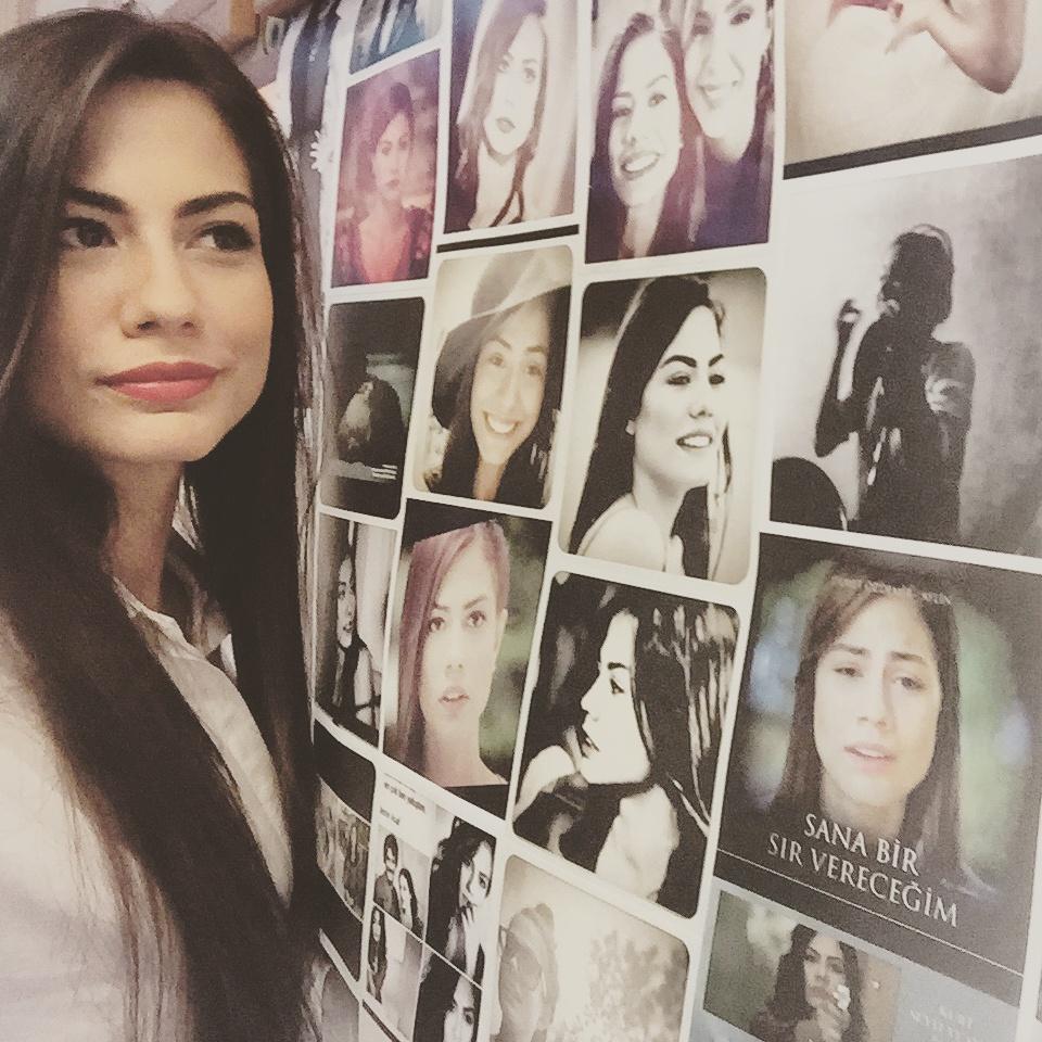 Bu güzel hediye için  çok teşekkürler .. <a href="/ZeynepAakarslan/">ZeynebAkaslanAli</a>