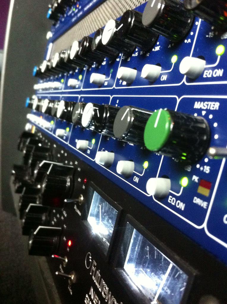 music moose records tweet media