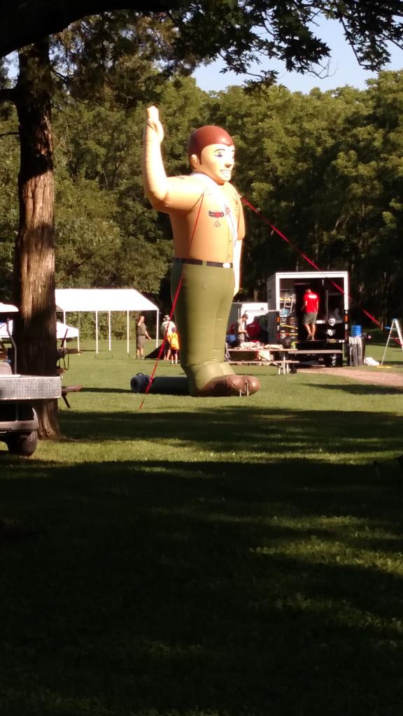 adderraall's tweet photo. #arrowtour http://t.co/PmH0RKDGFw