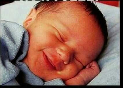 euna_Mak's tweet photo. This is how I will sleep when I see my #Samdris picx @SamanthaJay17 @IdrisSultan http://t.co/YJULEOAMAc